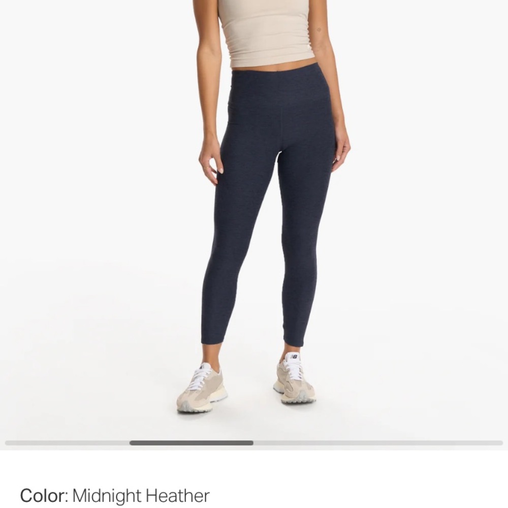 Vuori Clean Elevation Leggings, Large, Short.
